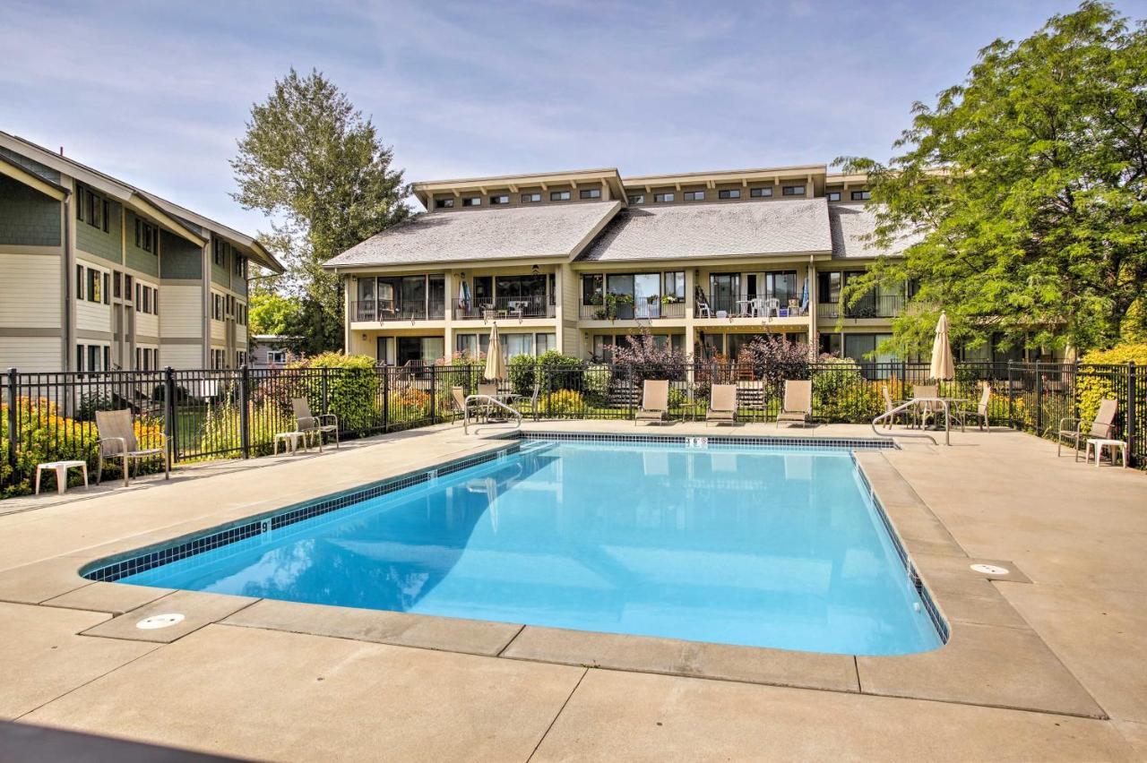 Lake Pend Oreille Condo With Porch And Mountain View! Sandpoint Bagian luar foto